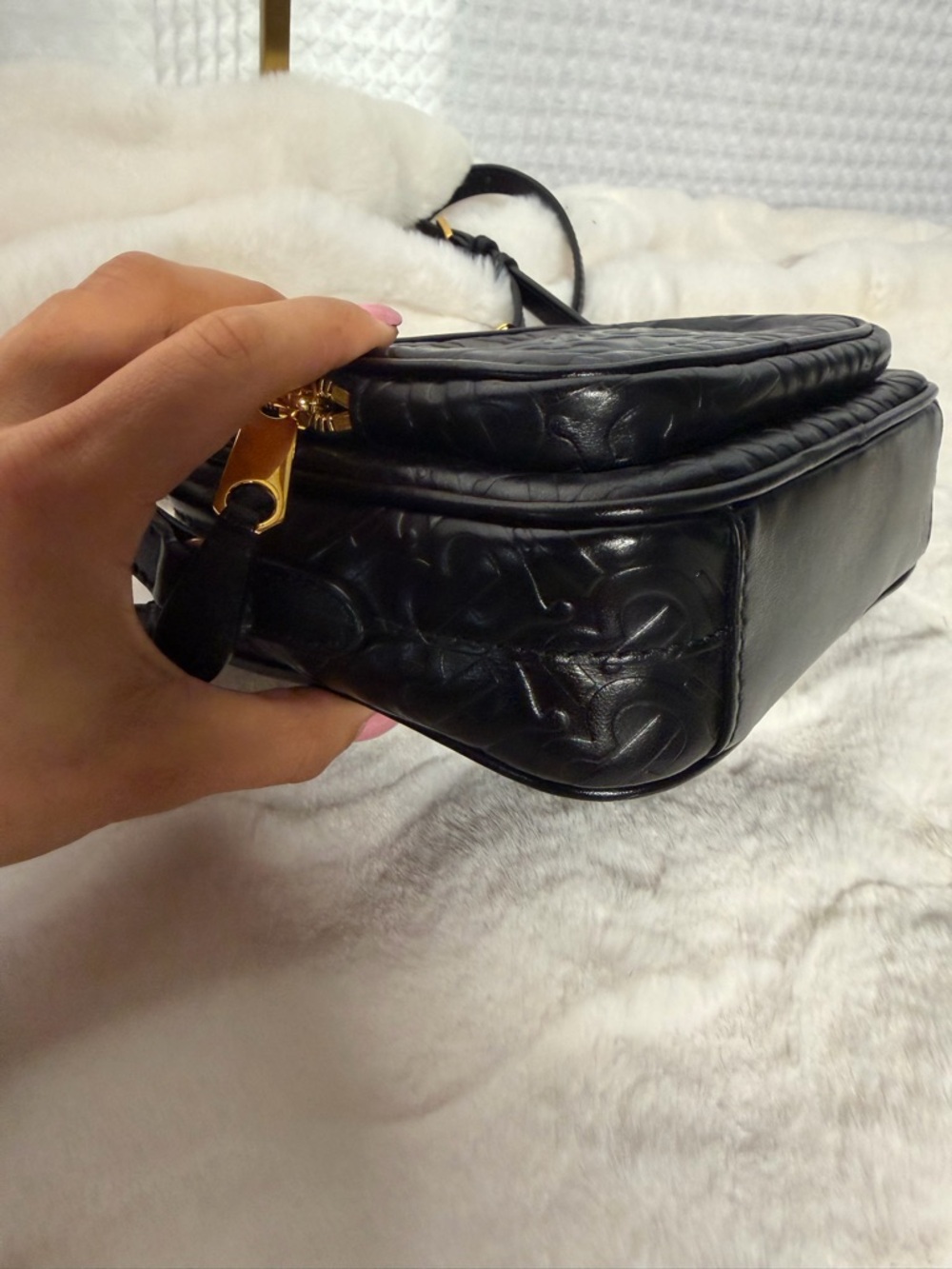 Burberry Monogram Embossed Leather Camera Bag Black Gold Chain Crossbody - Picture 4 of 13